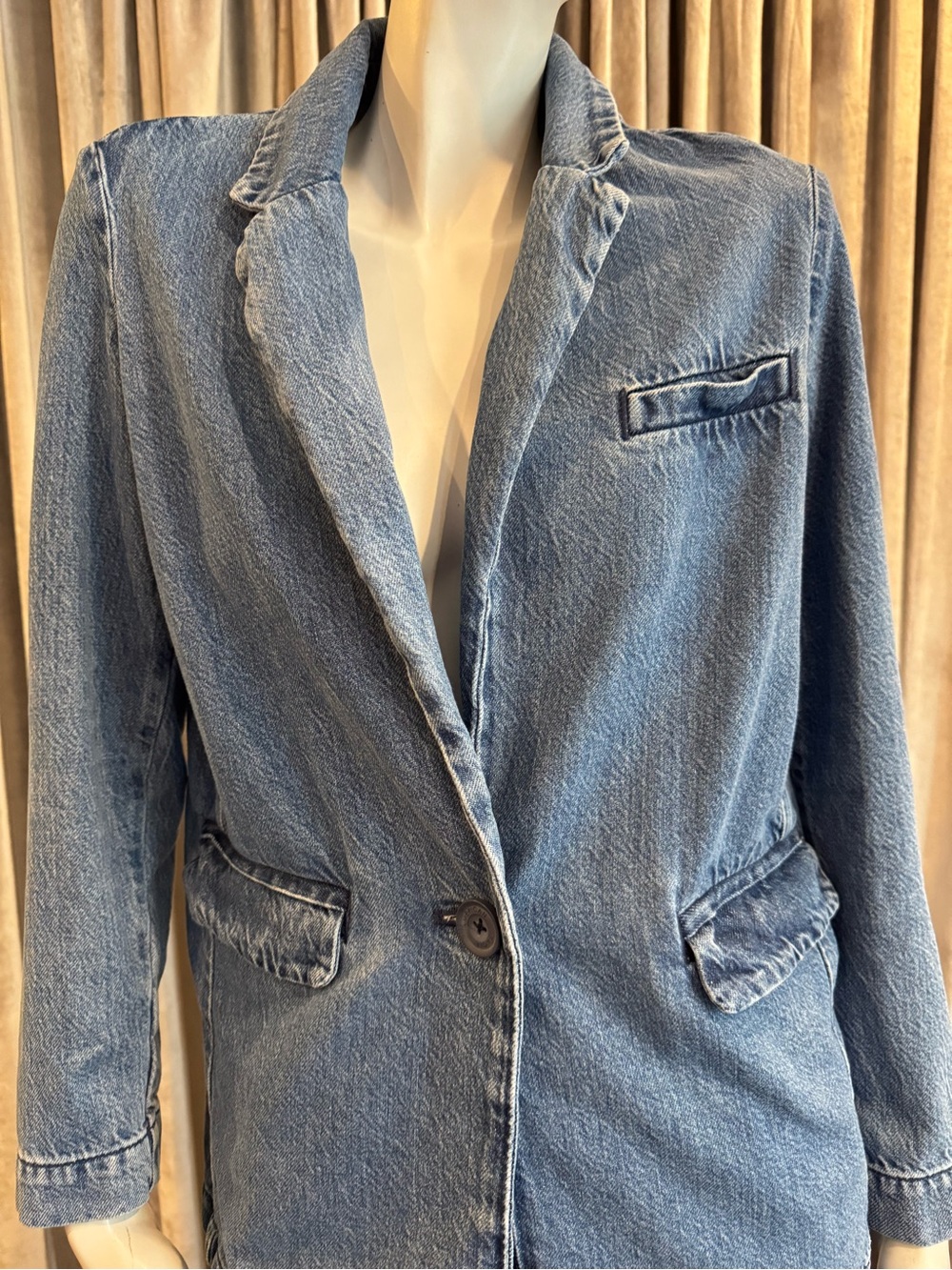 American Eagle Outfitters Light Blue Denim Blazer Jacket